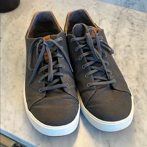 Olukai Men’s Lae‘ahi Lī nearly new Shoes Size 12